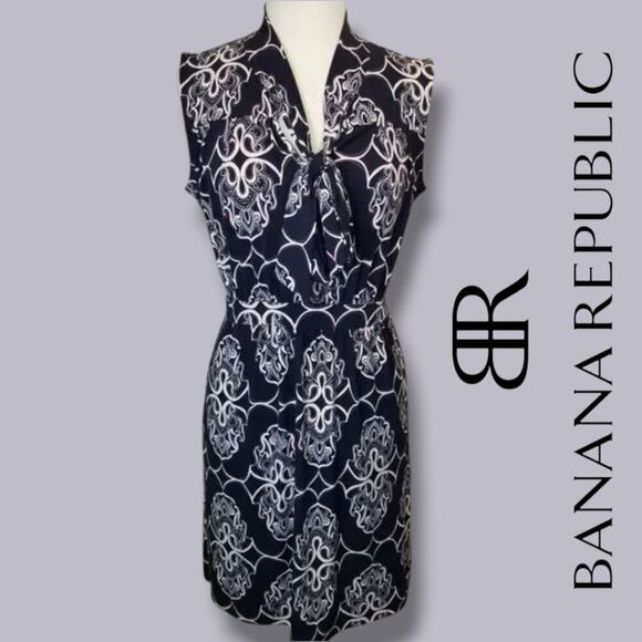 Banana Republic Women's Navy tie neck sleeveless abstract print dress - small - Picture 8 of 8